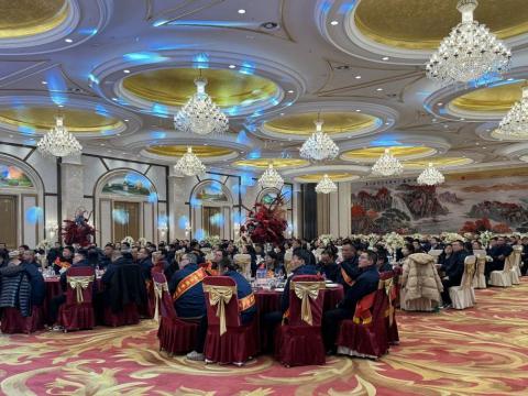 雄鹰展翅震寰宇 威龙腾飞冲云霄|人生就是博官网电气召开2023年度总结赞美大会暨2024年迎新春晚会