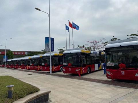 人生就是博官网电气双源无轨电车车载电源DCDC在昭通电车公司投运